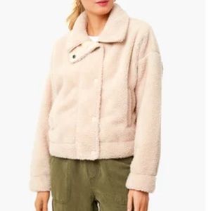 Beige chill factor jacket BB Dakota x Steve Madden